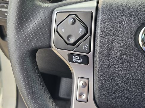 Used 2023 Toyota 4Runner TRD Sport AWD/4WD image 24