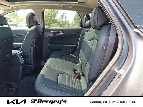 Certified 2025 Kia Sportage SX Prestige AWD/4WD image 8