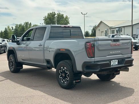 Used 2025 GMC Sierra 2500 AT4X AWD/4WD image 5