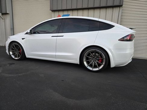 Used 2018 Tesla Model X P100D image 4