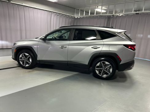 Used 2025 Hyundai Tucson SEL FWD image 4
