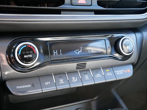 Certified 2023 Hyundai Kona SEL w/ Convenience Package image 23