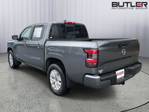 Used 2022 Nissan Frontier SV AWD/4WD image 4