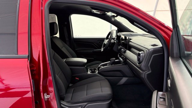 Used 2023 Chevrolet Colorado Trail Boss w/ Technology Package AWD/4WD image 20