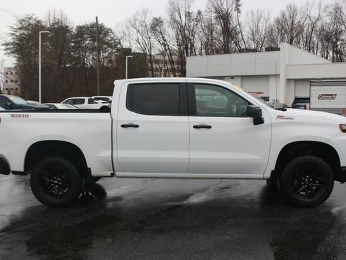 Used 2021 Chevrolet Silverado 1500 LT Trail Boss w/ Convenience Package II image 8