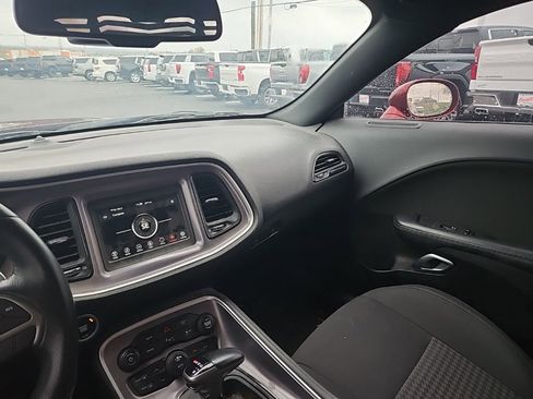 Used 2019 Dodge Challenger R/T image 22