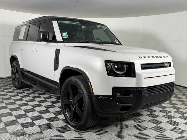 New 2026 Land Rover Defender 130 X-Dynamic SE AWD/4WD image 10