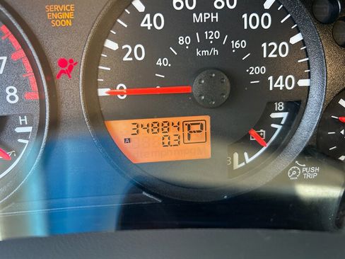 Used 2008 Nissan Frontier SE w/ SE Value Truck Pkg AWD/4WD image 17