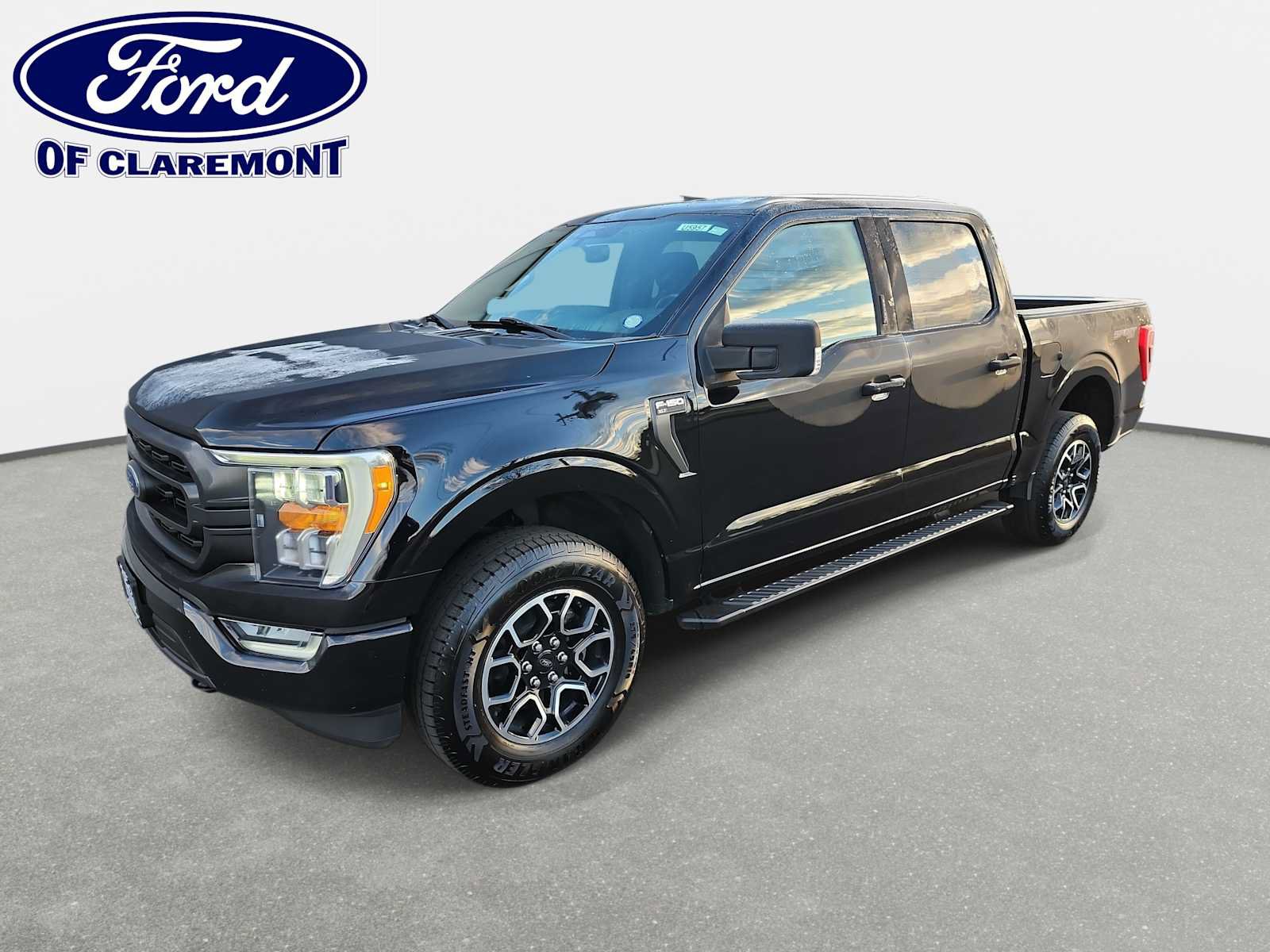 Used 2021 Ford F150 XLT w/ Equipment Group 302A High AWD/4WD image 1