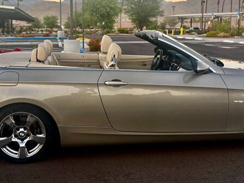 Used 2007 BMW 328i Convertible RWD image 5