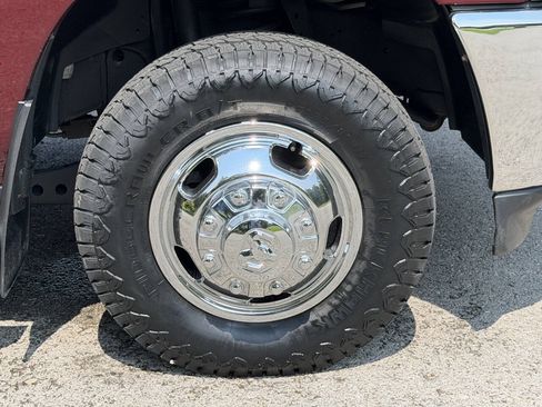 Used 2024 RAM 3500 Tradesman w/ Chrome Appearance Group AWD/4WD image 12