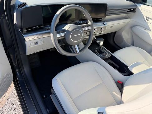 Used 2024 Hyundai Kona SE FWD image 13