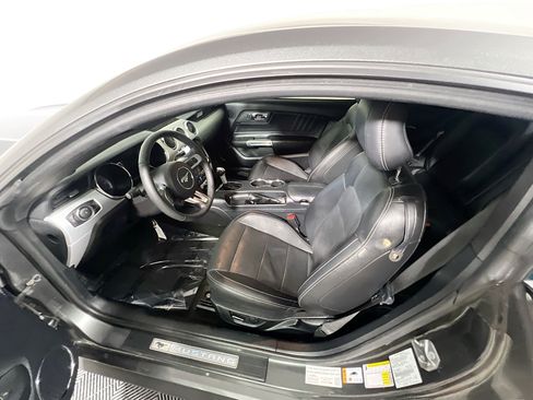 Used 2017 Ford Mustang GT Premium w/ Equipment Group 401A RWD image 15