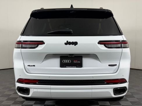 Used 2025 Jeep Grand Cherokee L Summit AWD/4WD image 10