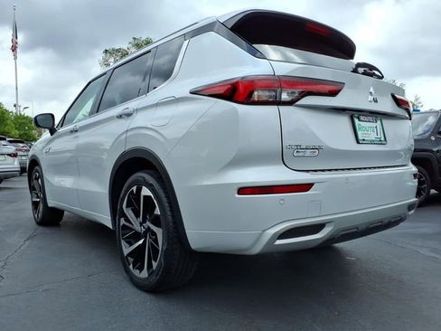 Used 2023 Mitsubishi Outlander SEL 40th Anniversary AWD/4WD image 9