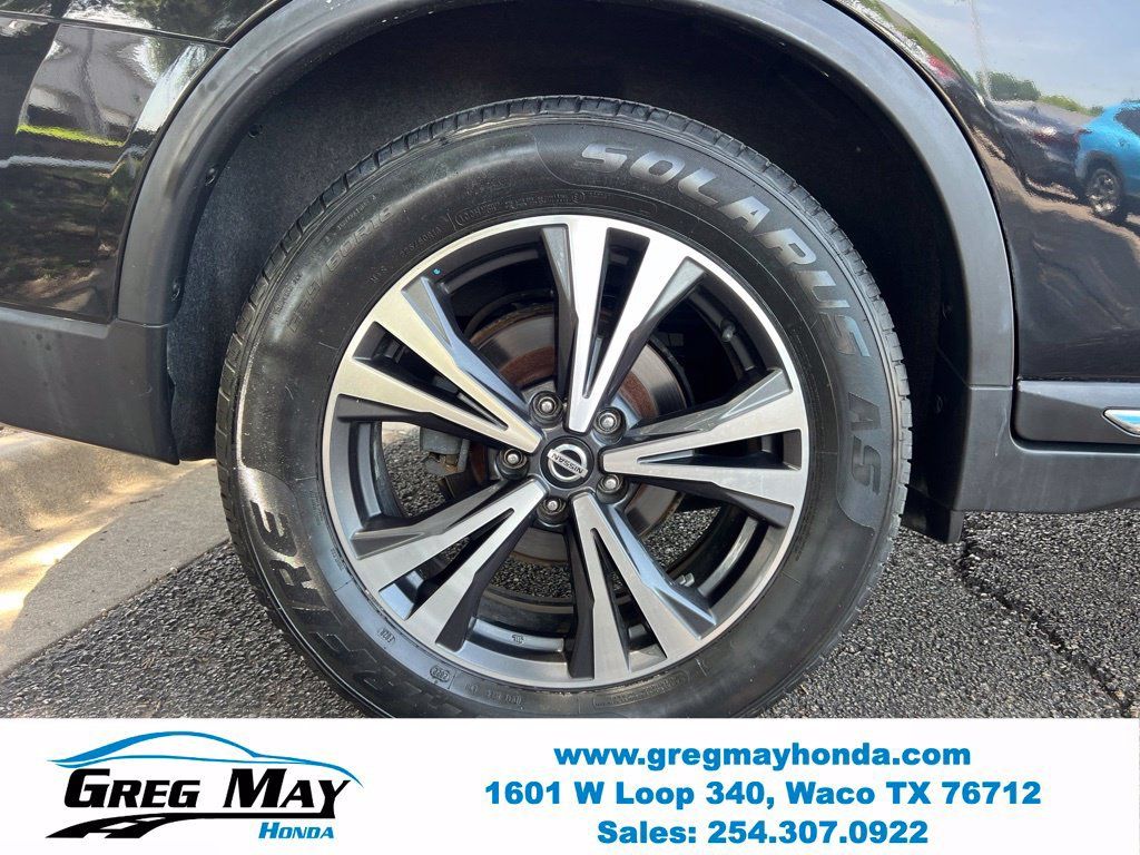 Used 2018 Nissan Rogue SL FWD image 10
