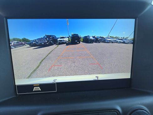 Used 2024 GMC Terrain SLT AWD/4WD image 28