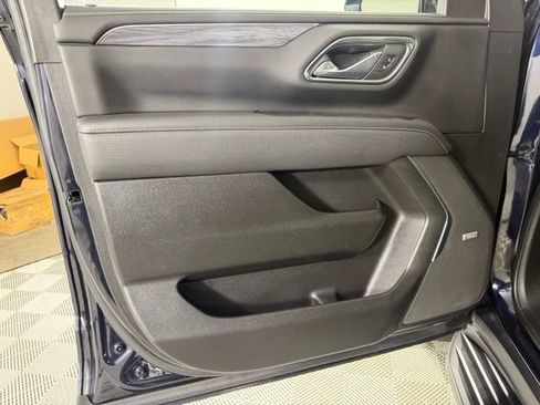 Used 2022 GMC Yukon XL SLT w/ SLT Premium Package AWD/4WD image 20