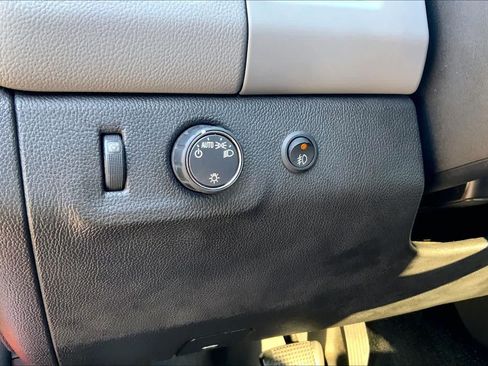 Used 2017 Chevrolet Colorado W/T RWD image 33