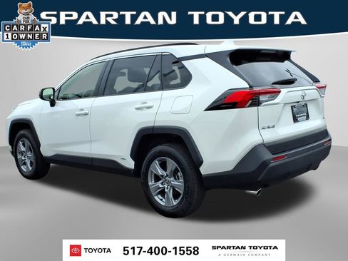 Used 2025 Toyota RAV4 LE AWD/4WD image 9