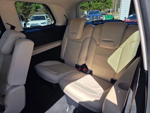 Used 2017 Mercedes-Benz GLS 550 4MATIC image 12