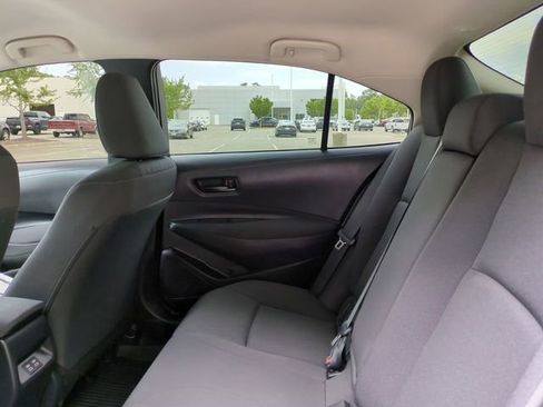 Used 2025 Toyota Corolla LE w/ LE Premium Package FWD image 13