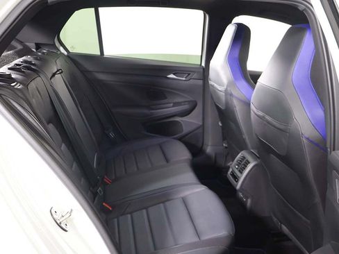 Used 2023 Volkswagen Golf R AWD/4WD image 40