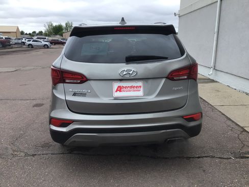 Used 2017 Hyundai Santa Fe Sport w/ 2.4L Value Package 06 FWD image 6