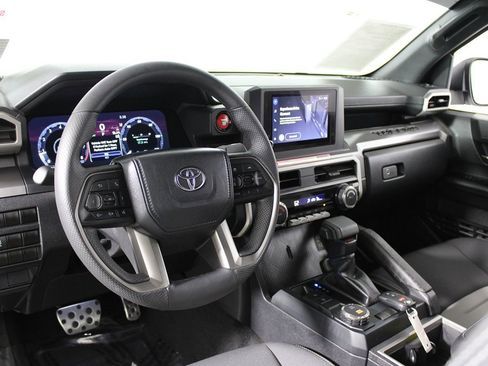 Used 2024 Toyota Tacoma TRD Sport image 36