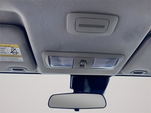 Used 2024 Nissan Frontier SV image 34