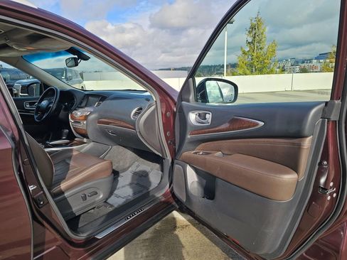 Used 2015 INFINITI QX60 AWD w/ Deluxe Touring Package image 12