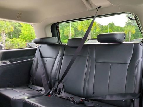 Used 2024 Ford Expedition XLT RWD image 14