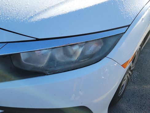 Used 2018 Honda Civic LX image 4