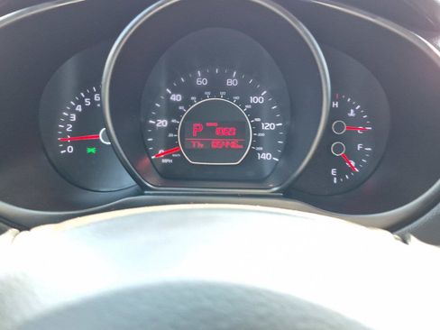 Used 2015 Kia Soul FWD image 23