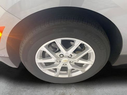 Used 2024 Chevrolet Equinox LT w/ LPO, Floor Liner Package FWD image 22