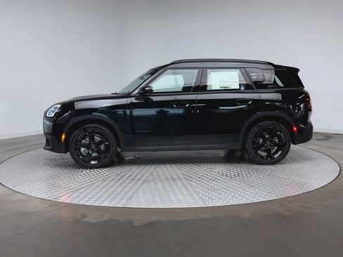 Certified 2025 MINI Cooper Countryman S AWD/4WD image 9