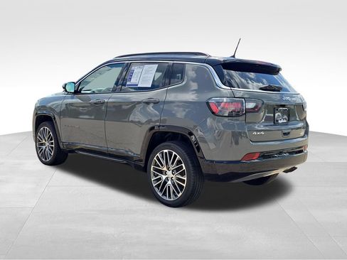 Used 2022 Jeep Compass Limited w/ Elite Group AWD/4WD image 4