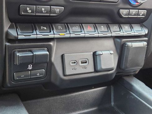 Used 2020 GMC Sierra 1500 SLT AWD/4WD image 31