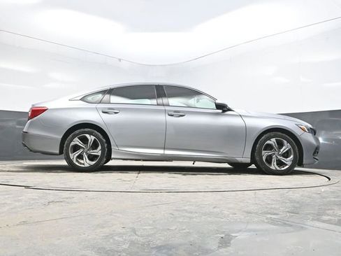 Used 2020 Honda Accord EX image 36