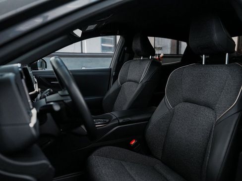 Used 2023 Toyota Crown XLE image 30