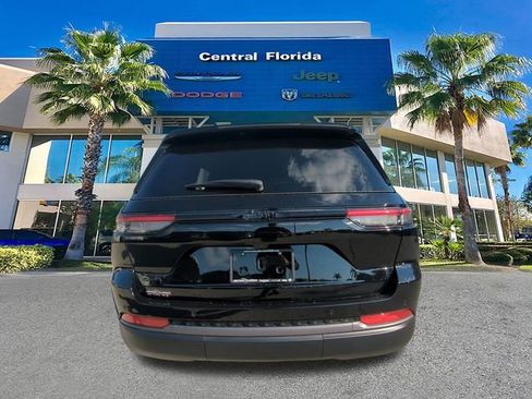 New 2026 Jeep Grand Cherokee Limited w/ Limited Altitude Package image 6