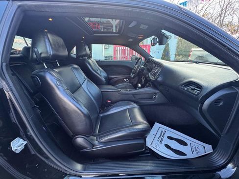 Used 2018 Dodge Challenger R/T Plus image 21