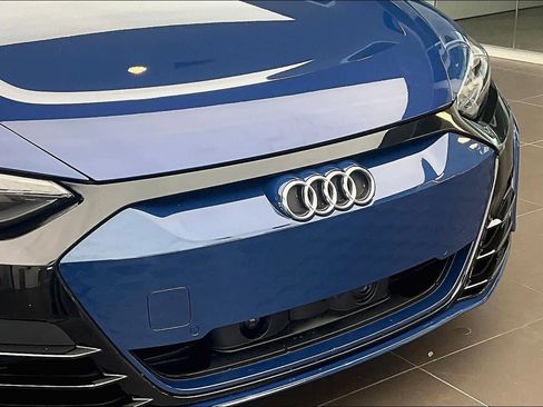 Used 2023 Audi e-tron GT Prestige w/ Prestige Package image 29