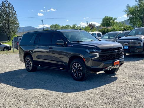 Used 2021 Chevrolet Suburban Z71 AWD/4WD image 5