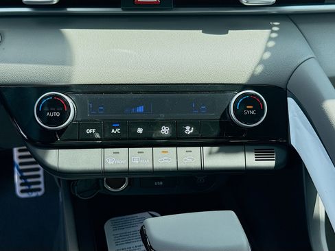 New 2026 Hyundai Elantra Sport FWD image 12