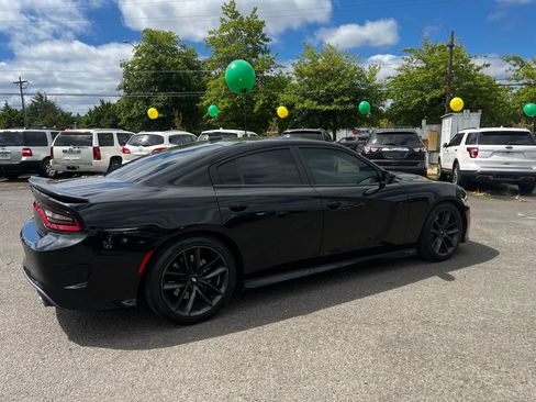 Used 2019 Dodge Charger GT RWD image 3