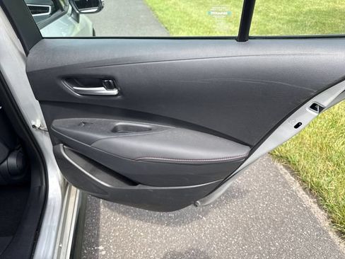 Used 2023 Toyota Corolla SE w/ Carpet Mat Package (TMS) FWD image 17