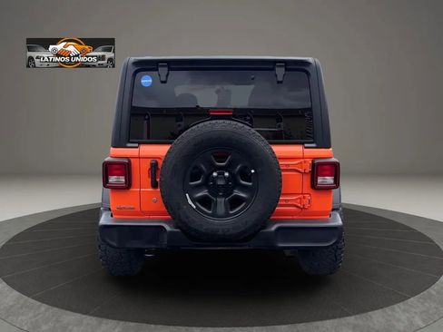 Used 2018 Jeep Wrangler Unlimited Sport image 6