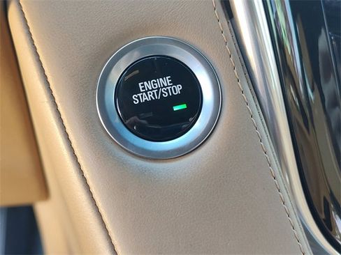 Used 2020 Cadillac Escalade Platinum image 23