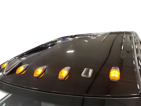 Used 2024 RAM 2500 Tradesman w/ Chrome Appearance Group image 15